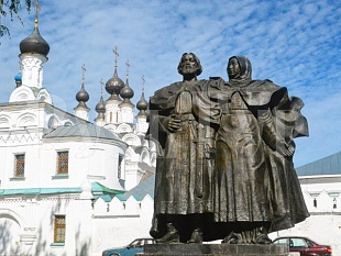 02-06.01. «Расцвечен Владимир огнями яркими,   одарит всех гостей подарками!» Автобусный тур из Вологды и Череповца